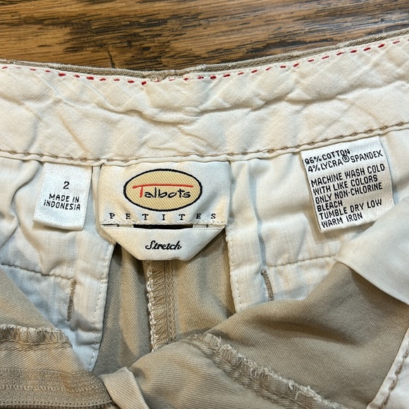 Talbots Petites Stretch Khaki Shorts - Picture 4 of 14